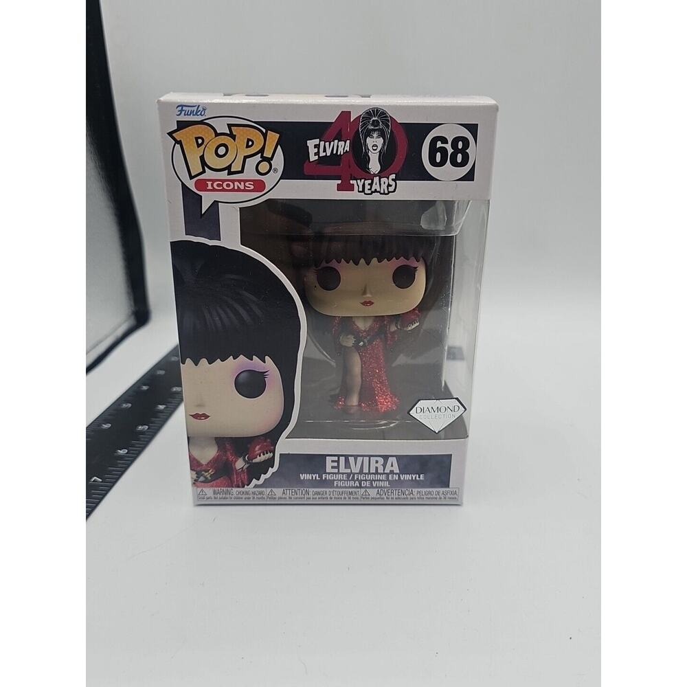 NEW Funko Pop! Vinyl: Elvira (Diamond Glitter) #68 W/Protector